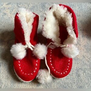 Target Red Christmas Bootie Slippers Faux Fur Pom Pom Ties Size 7-8